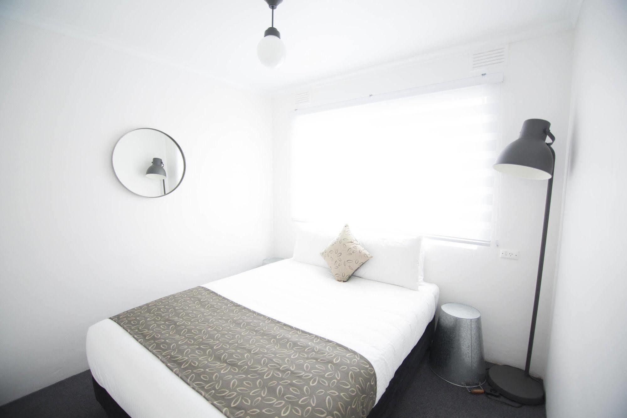 Siesta Central Apartments Сейл Экстерьер фото